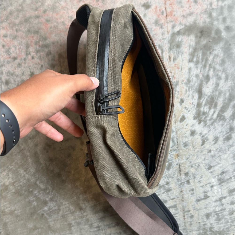 Waterfield San Francisco Sutter Brown Waxed Canvas Leather Sling Bag - Picture 6 of 6